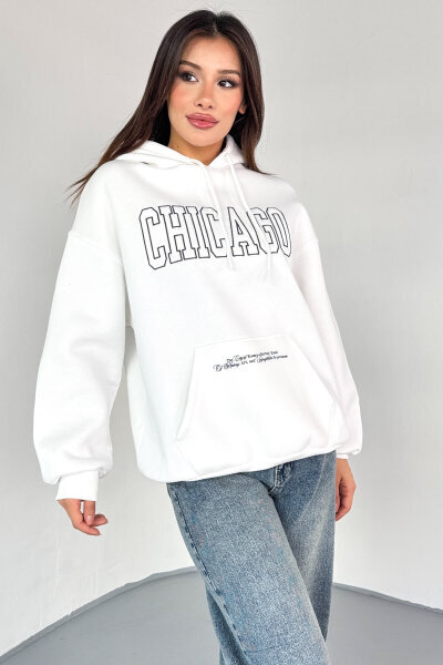 SWT-1682 Ekru Chicago Baskılı Kapüşonlu Kanguru Cep Hoodie 