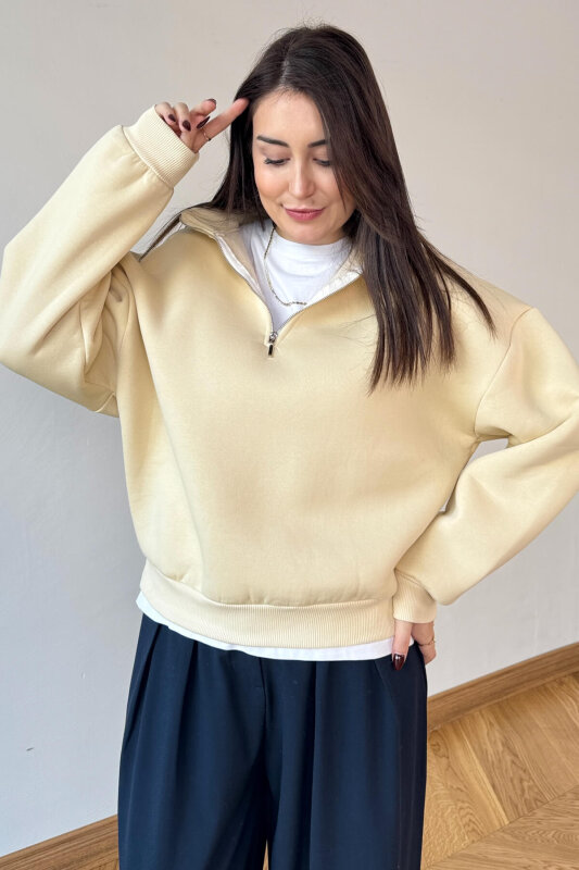 SWT-1870 Krem Yarım Fermuarlı Yüksek Yaka Basic Sweatshirt - 1