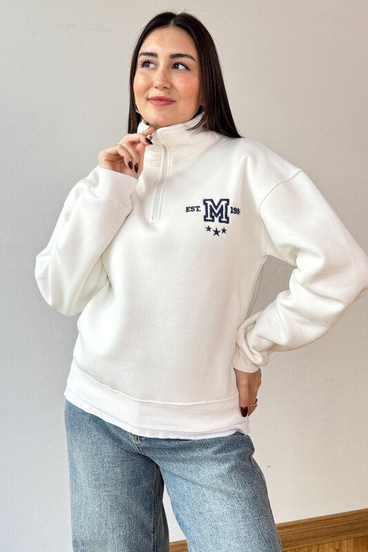 SWT-1877 Beyaz M Nakışlı Dik Yaka Fermuarlı Üç İplik Şardonlu Sweatshirt - 1