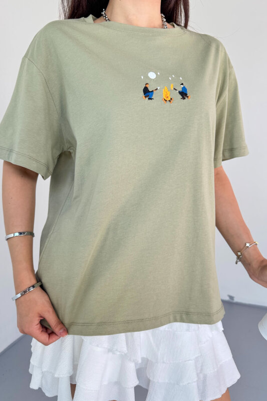 T-910 Haki Ateş Nakışlı Kısa Kollu Salaş Pamuklu Tişört - 2