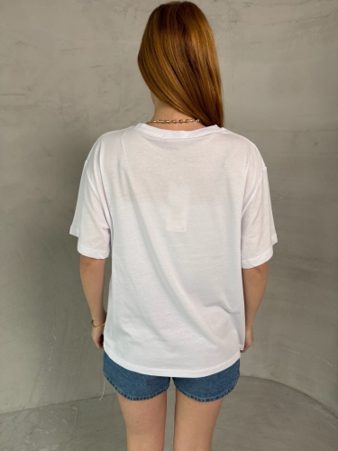 T-912 Beyaz Köpek Nakış İşlemeli Bisiklet Yaka Tişört - 3