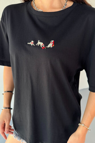 T-912 Siyah Köpek Nakış İşlemeli Bisiklet Yaka Tişört (1)