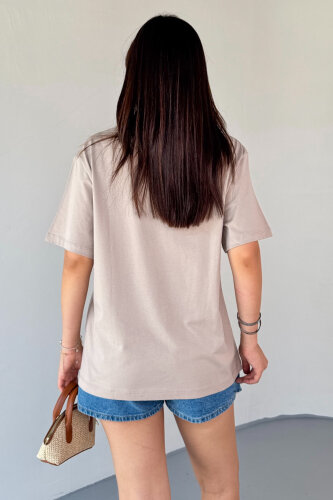 T-913 Taş Rengi Ördek Nakışlı Kısa Kollu Pamuklu Tişört - 2