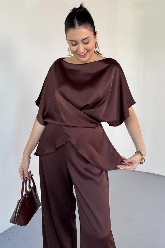 TKM-0298 Acı Kahve Kalın Saten Geniş Yaka Bağlama Detaylı İkili Takım - 2