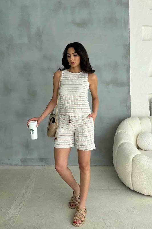 TKM-03619 Vizon Çizgili Keten Kumaş Yuvarlak Yaka Bluz Bağlamalı Şort İkili Takım - 1