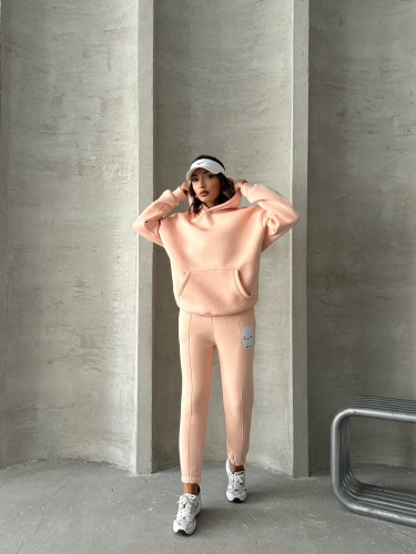 TKM-03637 Pudra Etiket Detaylı Kapüşonlu Sweatshirt Çimalı Eşofman Üç İplik Şardonlu İkili Takım - Cappmoda