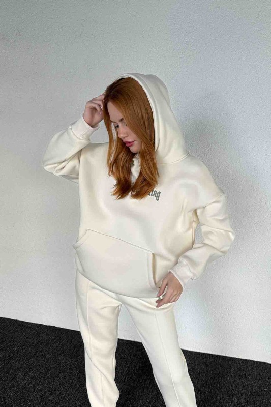 TKM-03643 Ekru Less Kabartma Yazı Baskılı Kapüşonlu Sweatshirt Jogger Üç İplik Şardonlu İkili Takım - 5