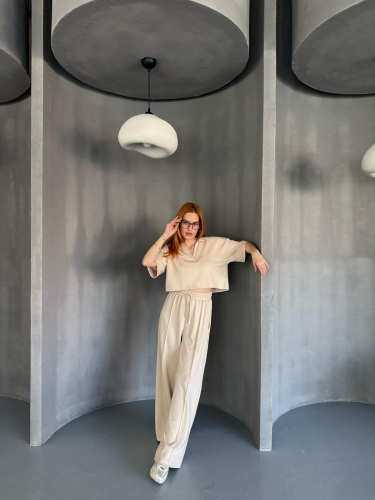 TKM-1112 Bej Rengi Modal Kumaş Polo V Yaka Bluz Bel Lastikli Palazzo Alt İkili Takım