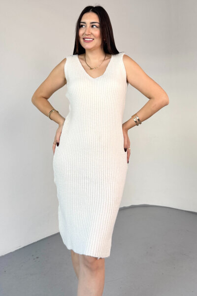 TKM-9049 Ekru Yumoş Dokulu Düğmeli Hırkal & Elbise İkili Triko Takım - 2