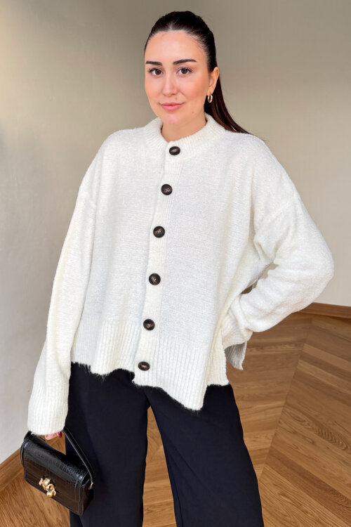 TRK-2085 Ekru Buklet Örme Büyük Düğmeli Hırka - 4