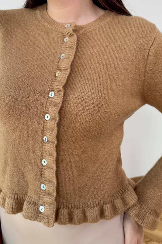 TRK-258383 Camel Fırfırlı Sedef Düğmeli Triko Hırka - 3