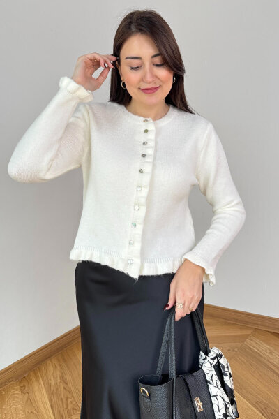TRK-258383 Ekru Fırfırlı Sedef Düğmeli Triko Hırka - 1