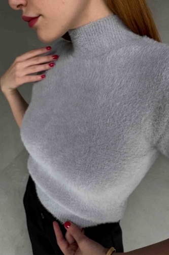 TRK-4233 Gri Dik Yaka Yarım Kol Yumoş Triko Bluz - 2