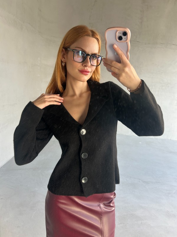 TRK-4377 Siyah Kruvaze Yaka Uzun Kol Düğme Detay Triko Hırka - 1