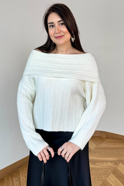 TRK-4552 Ekru Madonna Yaka Fitil Detaylı Triko - 2