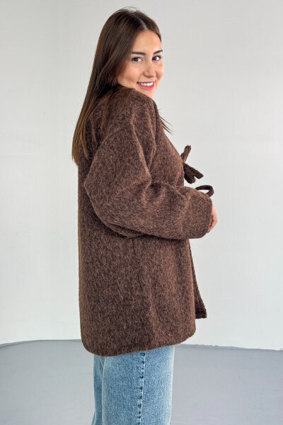 TRK-5316 Kahverengi Sakallı Kırçıllı Bağlama Detaylı Oversize Hırka  - 4