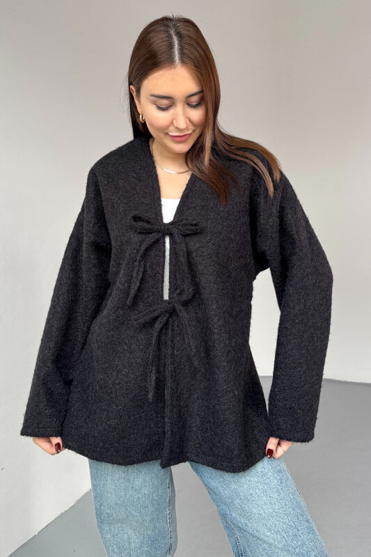 TRK-5316 Siyah Sakallı Kırçıllı Bağlama Detaylı Oversize Hırka - 1