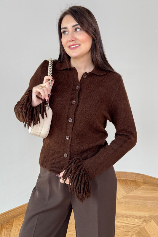 TRK-5322 Acı Kahve Püskül Kollu Polo Yaka Düğmeli Triko Hırka - 4