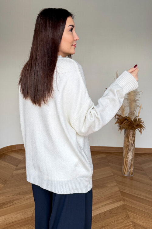 TRK-5326 Ekru Yumoş Dokulu Oversize Triko Kazak - 3