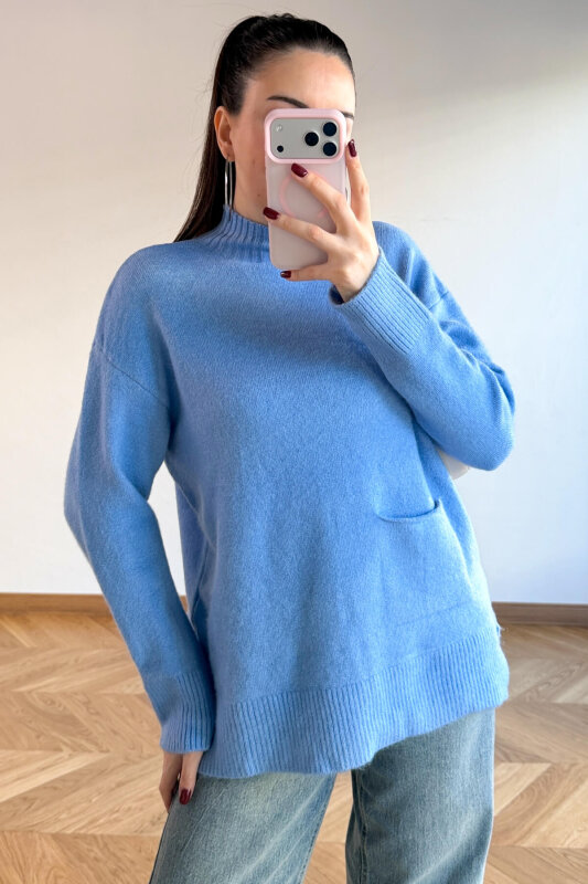 TRK-7061 Bebe Mavi Cep Detaylı Yarım Balıkçı Yaka Pamuklu Kazak - 4