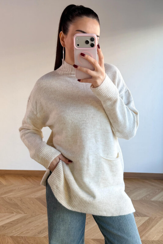 TRK-7061 Ekru Cep Detaylı Yarım Balıkçı Yaka Pamuklu Kazak - 4