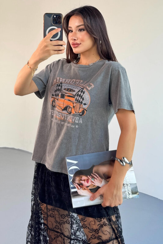 TSR-04351 Füme Yıkama Kumaş Calıfornıa Görsel Baskılı Salaş Pamuklu Tişört - 4