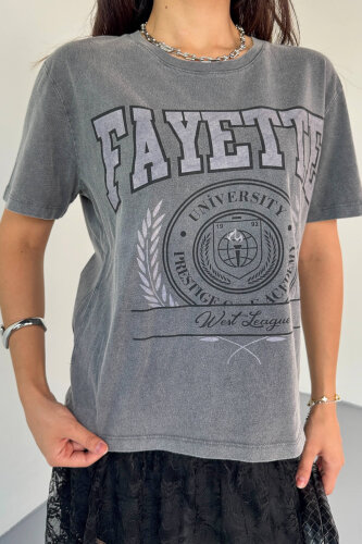 TSR-04351 Füme Yıkama Kumaş Fayette Görsel Baskılı Salaş Pamuklu Tişört (1)