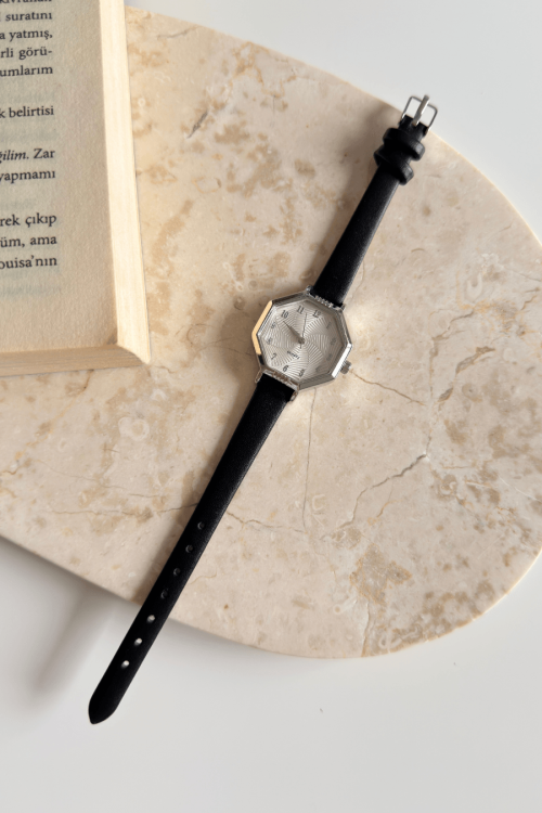 Vexa Siyah Geometrik Silver Kadran Deri Dokulu Kordon Kadın Kol Saati 