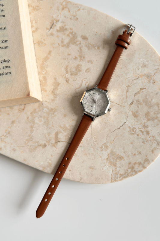 Vexa Taba Geometrik Silver Kadran Deri Dokulu Kordon Kadın Kol Saati - 1